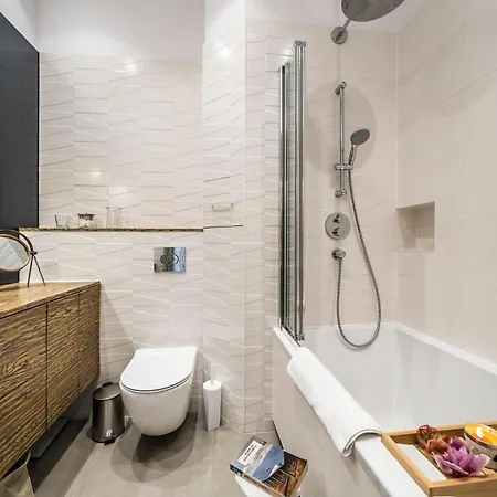 Apartament Rent Like - Dubois 2 *
